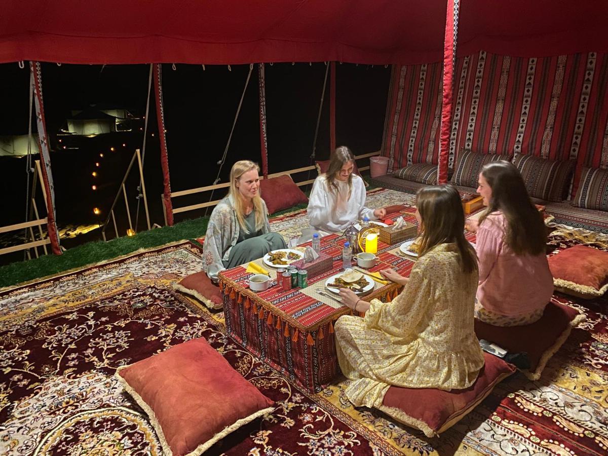 Desert Waves Camp Badīyah Eksteriør bilde
